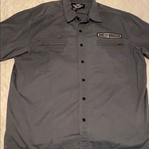 XL Harley-Davidson button down mechanics shirt.